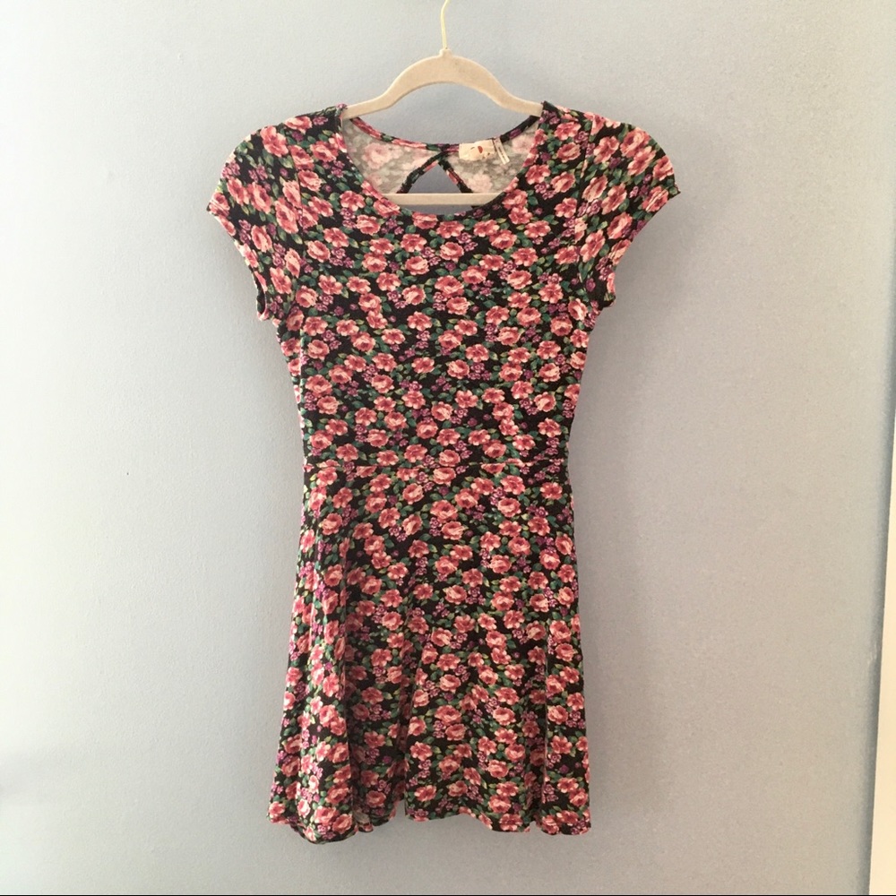 One Clothing cute floral dress stretchy